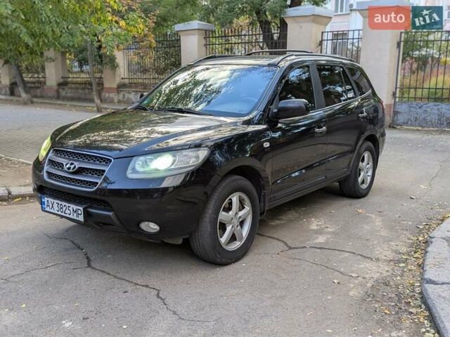 Черный Хендай Санта Фе, объемом двигателя 2.2 л и пробегом 280 тыс. км за 8300 $, фото 1 на Automoto.ua