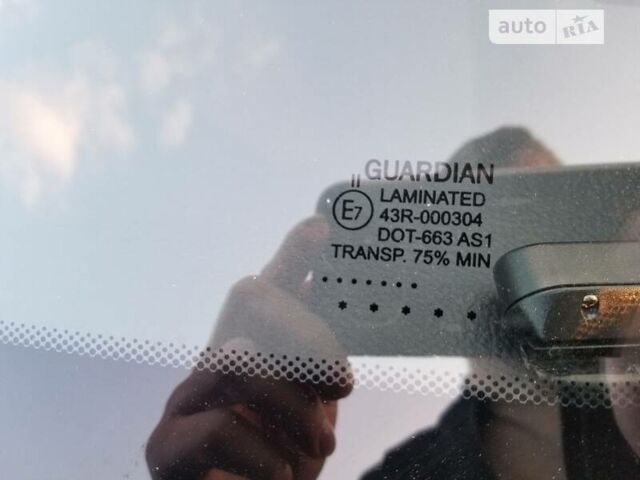 Черный Хендай Санта Фе, объемом двигателя 2.2 л и пробегом 245 тыс. км за 9500 $, фото 5 на Automoto.ua