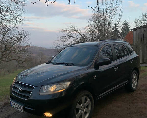 Черный Хендай Санта Фе, объемом двигателя 2.2 л и пробегом 268 тыс. км за 8200 $, фото 3 на Automoto.ua
