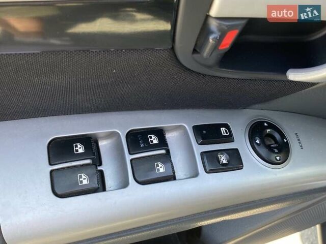 Хендай Санта Фе 2006 в Николаеве на Automoto.ua Черный Хендай Санта Фе, объемом двигателя 2.66 л и пробегом 227 тыс. км за 9200 $, фото 31 на Automoto.ua