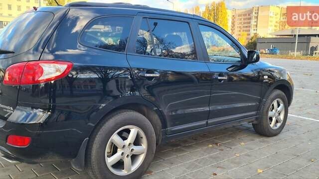 Черный Хендай Санта Фе, объемом двигателя 2.2 л и пробегом 195 тыс. км за 9500 $, фото 6 на Automoto.ua