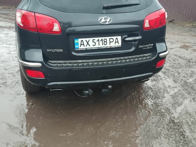 Черный Хендай Санта Фе, объемом двигателя 2.2 л и пробегом 244 тыс. км за 10500 $, фото 4 на Automoto.ua