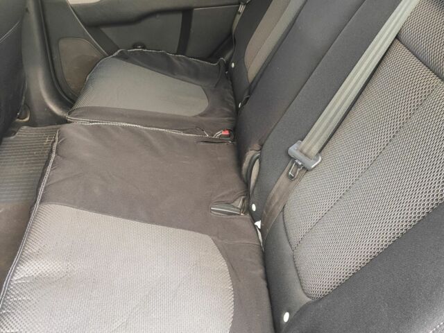 Черный Хендай Санта Фе, объемом двигателя 0 л и пробегом 233 тыс. км за 9000 $, фото 6 на Automoto.ua