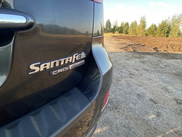 Черный Хендай Санта Фе, объемом двигателя 2.2 л и пробегом 245 тыс. км за 9500 $, фото 4 на Automoto.ua