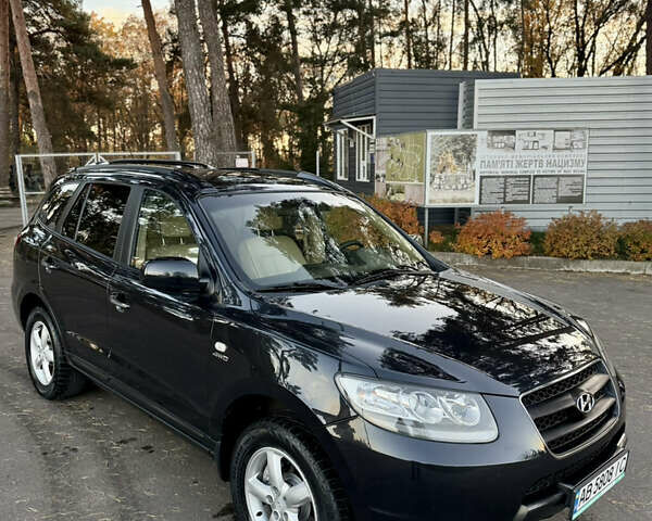 Черный Хендай Санта Фе, объемом двигателя 2.19 л и пробегом 235 тыс. км за 9999 $, фото 5 на Automoto.ua