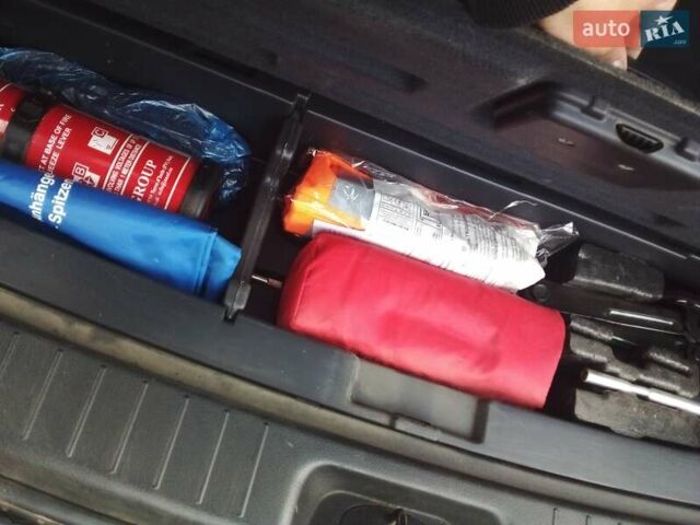 Черный Хендай Санта Фе, объемом двигателя 2.2 л и пробегом 270 тыс. км за 10200 $, фото 67 на Automoto.ua
