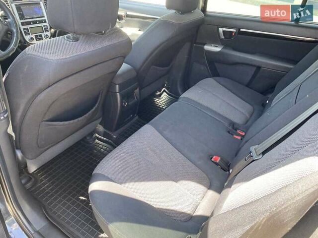 Хендай Санта Фе 2006 в Николаеве на Automoto.ua Черный Хендай Санта Фе, объемом двигателя 2.66 л и пробегом 227 тыс. км за 9200 $, фото 20 на Automoto.ua