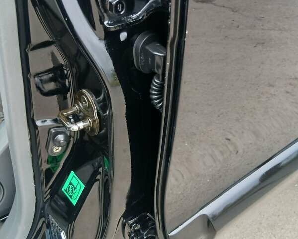 Черный Хендай Санта Фе, объемом двигателя 2.66 л и пробегом 195 тыс. км за 5699 $, фото 34 на Automoto.ua