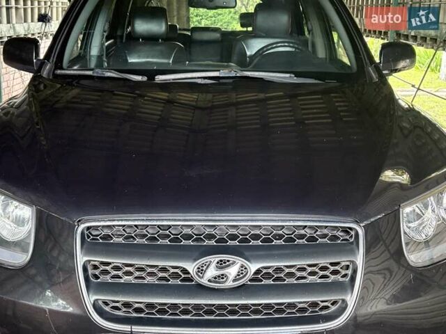 Чорний Хендай Санта Фе, об'ємом двигуна 2.19 л та пробігом 150 тис. км за 8000 $, фото 1 на Automoto.ua