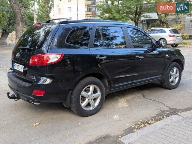 Черный Хендай Санта Фе, объемом двигателя 2.2 л и пробегом 280 тыс. км за 8300 $, фото 4 на Automoto.ua
