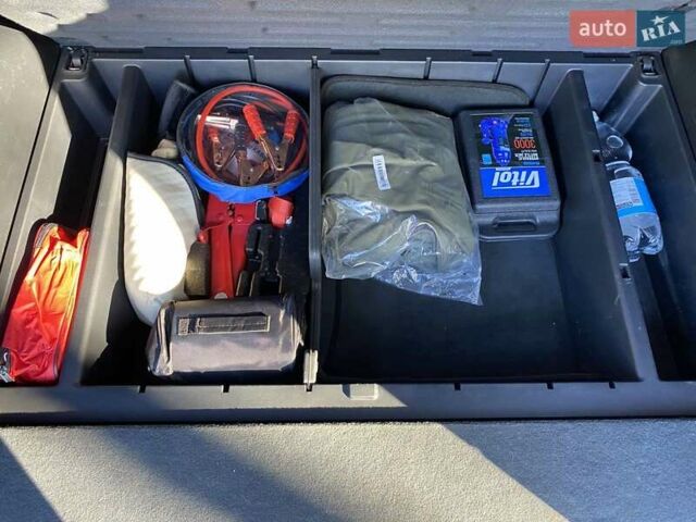 Черный Хендай Санта Фе, объемом двигателя 2.19 л и пробегом 276 тыс. км за 9999 $, фото 32 на Automoto.ua