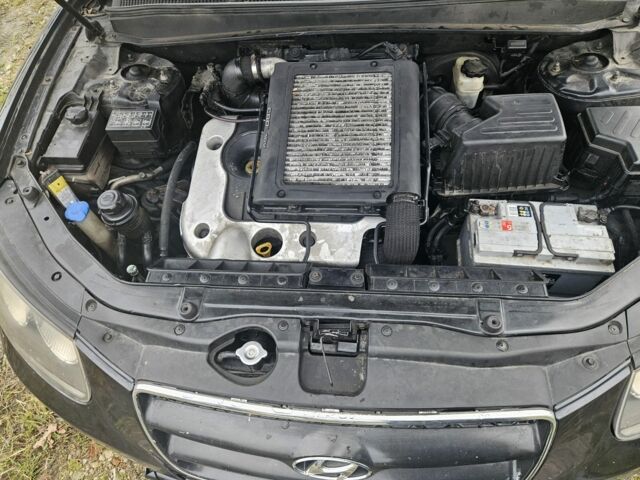 Чорний Хендай Санта Фе, об'ємом двигуна 2.2 л та пробігом 320 тис. км за 4400 $, фото 13 на Automoto.ua