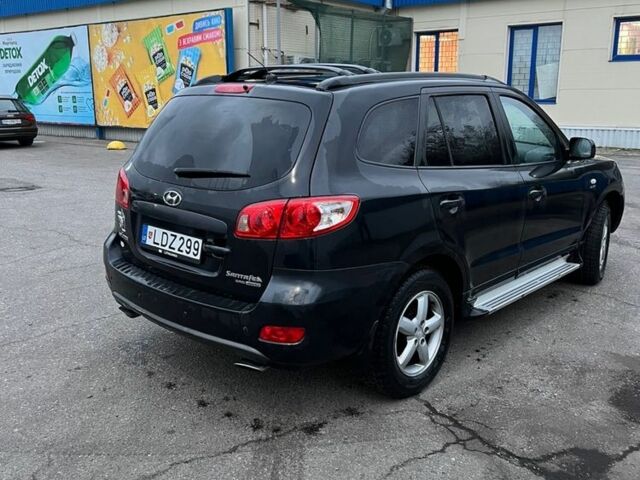 Черный Хендай Санта Фе, объемом двигателя 2.2 л и пробегом 307 тыс. км за 5900 $, фото 3 на Automoto.ua