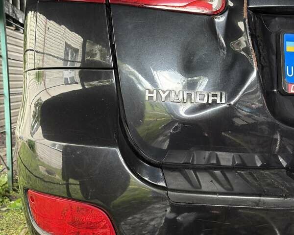 Чорний Хендай Санта Фе, об'ємом двигуна 2.19 л та пробігом 150 тис. км за 8000 $, фото 4 на Automoto.ua