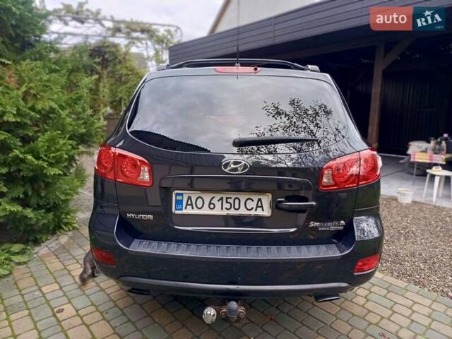 Черный Хендай Санта Фе, объемом двигателя 2.19 л и пробегом 285 тыс. км за 7499 $, фото 4 на Automoto.ua