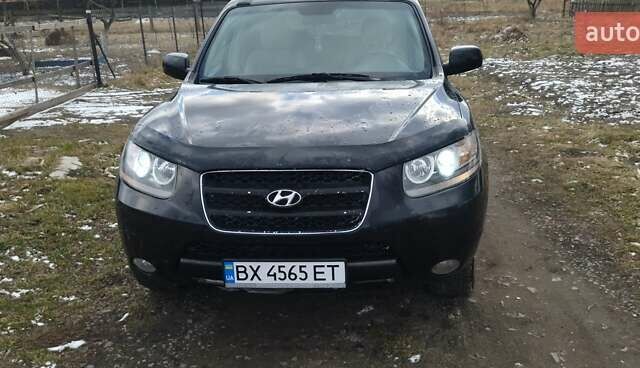 Черный Хендай Санта Фе, объемом двигателя 2.19 л и пробегом 240 тыс. км за 8300 $, фото 3 на Automoto.ua