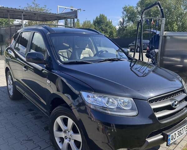 Черный Хендай Санта Фе, объемом двигателя 2.19 л и пробегом 190 тыс. км за 10200 $, фото 1 на Automoto.ua
