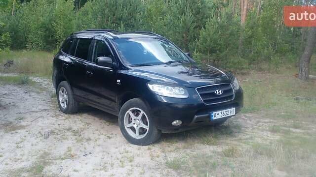 Черный Хендай Санта Фе, объемом двигателя 2.66 л и пробегом 245 тыс. км за 9000 $, фото 4 на Automoto.ua