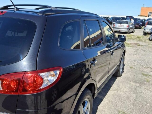 Черный Хендай Санта Фе, объемом двигателя 2.2 л и пробегом 23 тыс. км за 10500 $, фото 9 на Automoto.ua