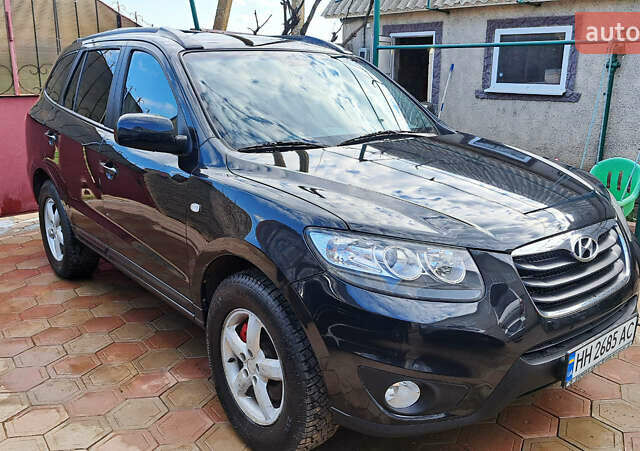 Черный Хендай Санта Фе, объемом двигателя 2.2 л и пробегом 282 тыс. км за 9500 $, фото 9 на Automoto.ua