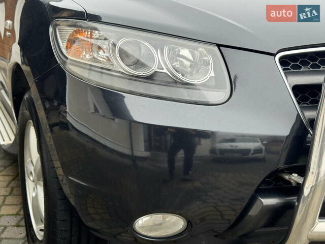 Черный Хендай Санта Фе, объемом двигателя 2.2 л и пробегом 243 тыс. км за 8999 $, фото 16 на Automoto.ua