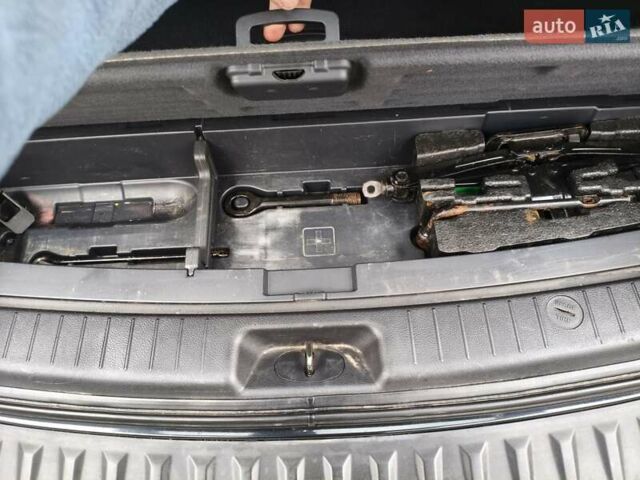 Черный Хендай Санта Фе, объемом двигателя 2.2 л и пробегом 296 тыс. км за 9799 $, фото 49 на Automoto.ua