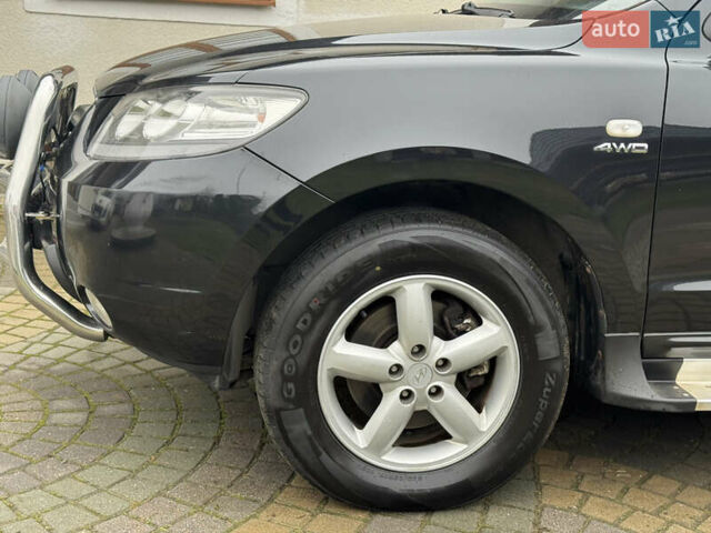 Черный Хендай Санта Фе, объемом двигателя 2.2 л и пробегом 243 тыс. км за 8999 $, фото 14 на Automoto.ua