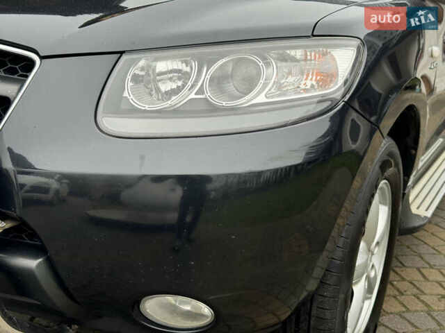 Черный Хендай Санта Фе, объемом двигателя 2.2 л и пробегом 243 тыс. км за 8999 $, фото 15 на Automoto.ua