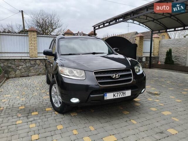 Черный Хендай Санта Фе, объемом двигателя 2.2 л и пробегом 296 тыс. км за 9799 $, фото 7 на Automoto.ua