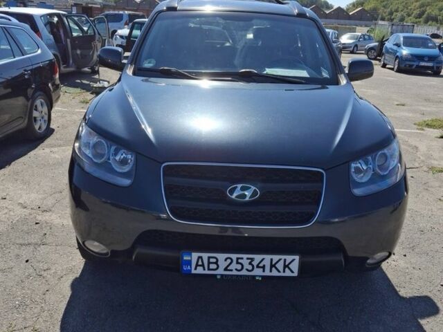 Черный Хендай Санта Фе, объемом двигателя 2.2 л и пробегом 23 тыс. км за 10500 $, фото 3 на Automoto.ua