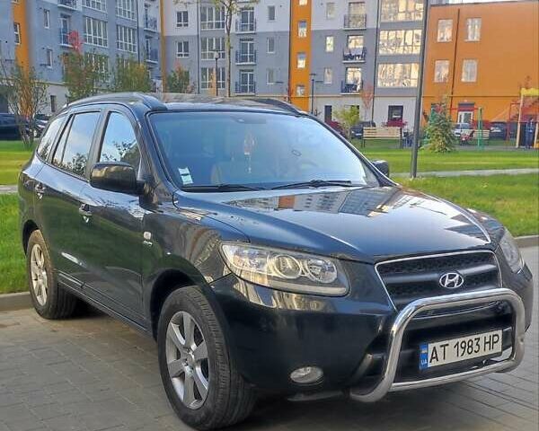 Черный Хендай Санта Фе, объемом двигателя 2.19 л и пробегом 301 тыс. км за 10000 $, фото 2 на Automoto.ua