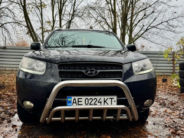 Черный Хендай Санта Фе, объемом двигателя 2.2 л и пробегом 150 тыс. км за 10500 $, фото 7 на Automoto.ua