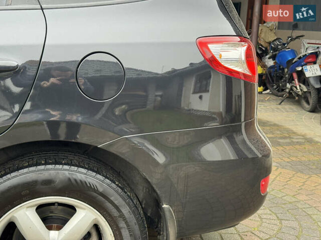 Черный Хендай Санта Фе, объемом двигателя 2.2 л и пробегом 243 тыс. км за 8999 $, фото 45 на Automoto.ua