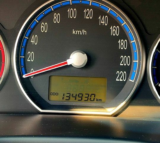 Чорний Хендай Санта Фе, об'ємом двигуна 2.2 л та пробігом 135 тис. км за 9900 $, фото 8 на Automoto.ua