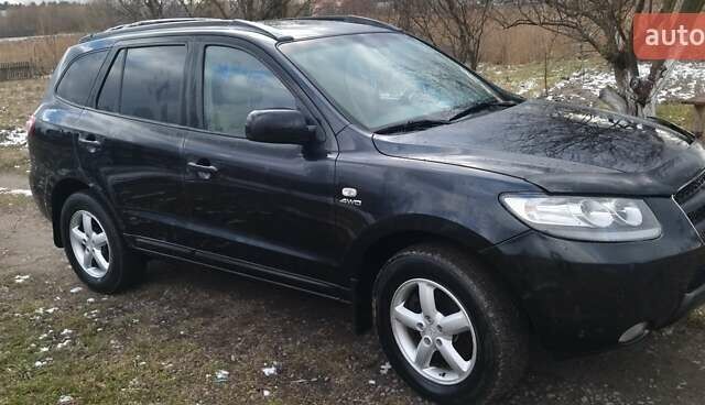 Черный Хендай Санта Фе, объемом двигателя 2.19 л и пробегом 240 тыс. км за 8300 $, фото 15 на Automoto.ua