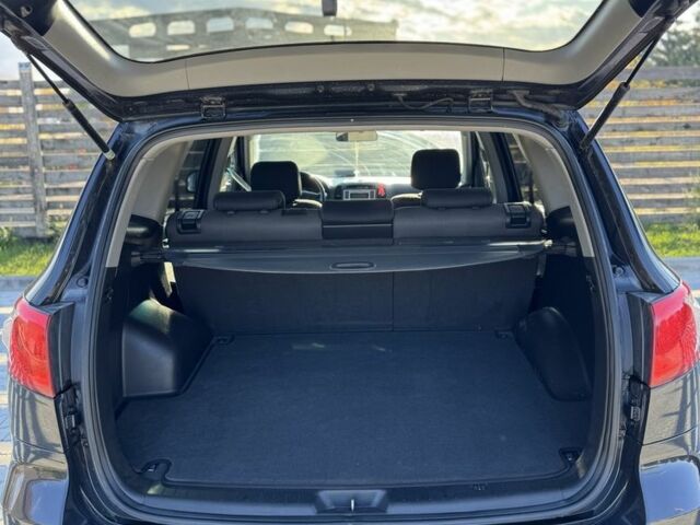 Чорний Хендай Санта Фе, об'ємом двигуна 2.2 л та пробігом 259 тис. км за 8900 $, фото 6 на Automoto.ua