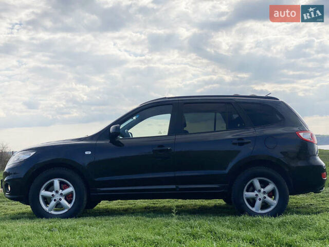 Черный Хендай Санта Фе, объемом двигателя 2.2 л и пробегом 282 тыс. км за 9500 $, фото 3 на Automoto.ua