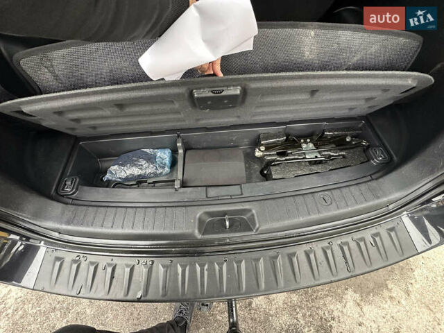 Черный Хендай Санта Фе, объемом двигателя 2.19 л и пробегом 303 тыс. км за 9999 $, фото 34 на Automoto.ua