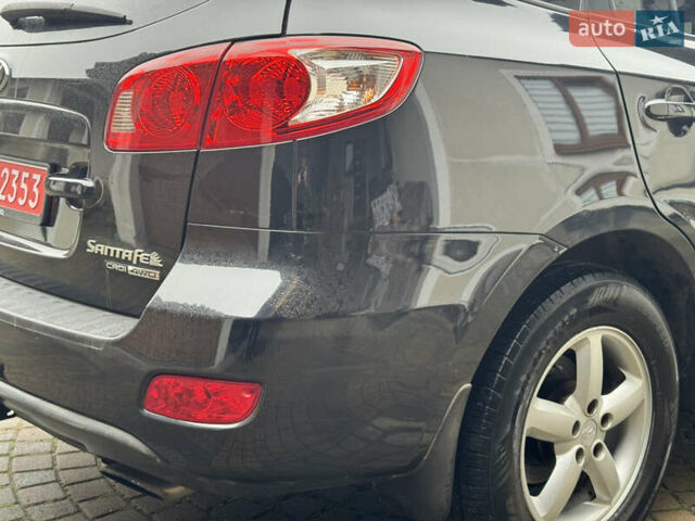 Черный Хендай Санта Фе, объемом двигателя 2.2 л и пробегом 243 тыс. км за 8999 $, фото 43 на Automoto.ua