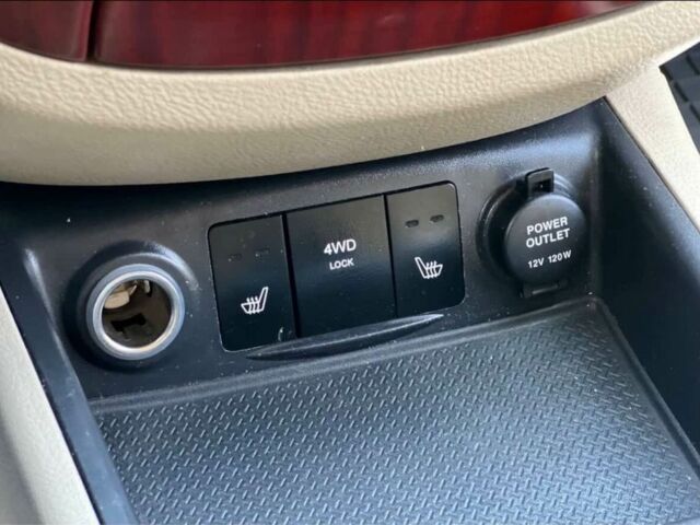 Черный Хендай Санта Фе, объемом двигателя 2.2 л и пробегом 240 тыс. км за 8299 $, фото 5 на Automoto.ua