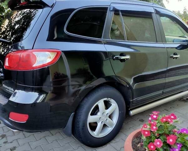 Черный Хендай Санта Фе, объемом двигателя 2.19 л и пробегом 295 тыс. км за 9500 $, фото 4 на Automoto.ua