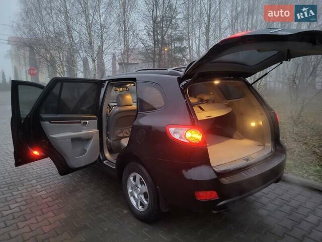 Черный Хендай Санта Фе, объемом двигателя 2.2 л и пробегом 174 тыс. км за 9850 $, фото 47 на Automoto.ua