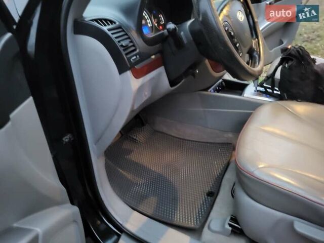 Черный Хендай Санта Фе, объемом двигателя 2.2 л и пробегом 174 тыс. км за 9850 $, фото 96 на Automoto.ua