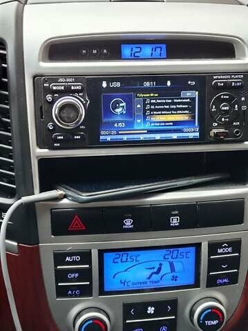 Черный Хендай Санта Фе, объемом двигателя 2.19 л и пробегом 210 тыс. км за 9900 $, фото 5 на Automoto.ua