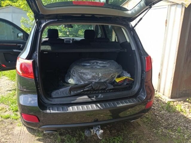 Чорний Хендай Санта Фе, об'ємом двигуна 2.7 л та пробігом 283 тис. км за 8000 $, фото 7 на Automoto.ua