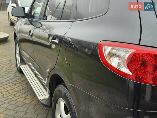 Черный Хендай Санта Фе, объемом двигателя 2.2 л и пробегом 243 тыс. км за 8999 $, фото 52 на Automoto.ua