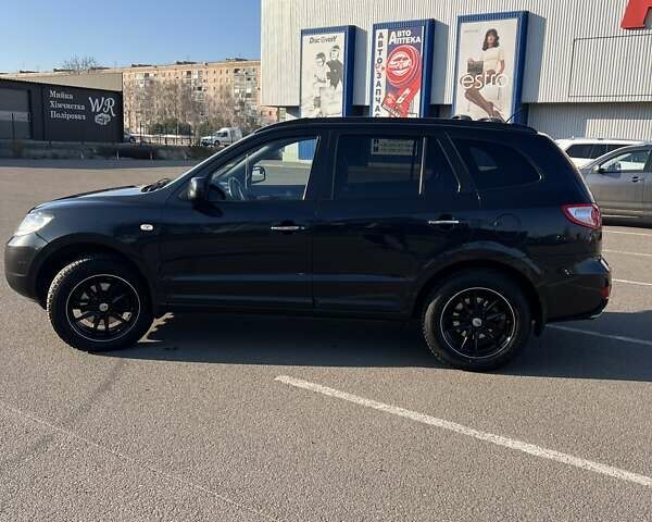 Черный Хендай Санта Фе, объемом двигателя 2.19 л и пробегом 240 тыс. км за 10500 $, фото 21 на Automoto.ua