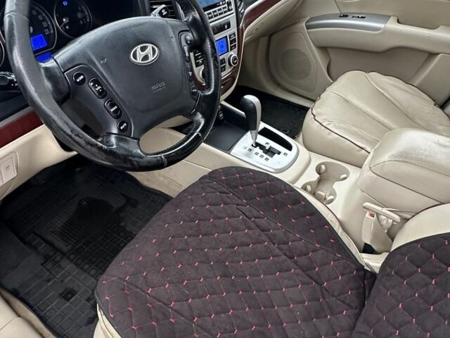 Чорний Хендай Санта Фе, об'ємом двигуна 2.2 л та пробігом 326 тис. км за 5400 $, фото 7 на Automoto.ua