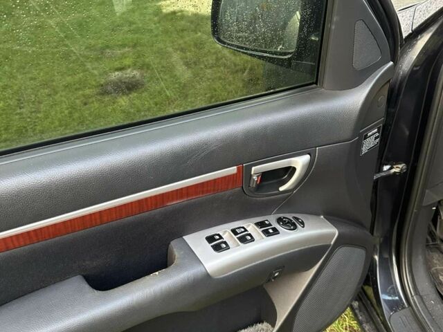 Чорний Хендай Санта Фе, об'ємом двигуна 2.2 л та пробігом 299 тис. км за 8400 $, фото 15 на Automoto.ua