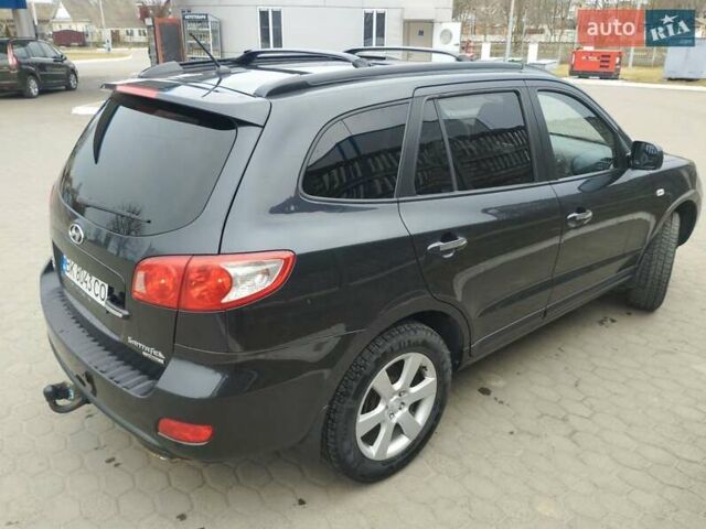 Черный Хендай Санта Фе, объемом двигателя 2.19 л и пробегом 303 тыс. км за 9000 $, фото 12 на Automoto.ua
